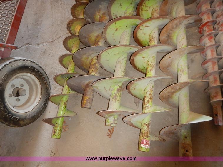 image for item AV9528 General 550 Dig-R-Mobile auger drill