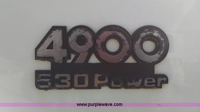 image for item AV9921 1997 International 4900 dump truck