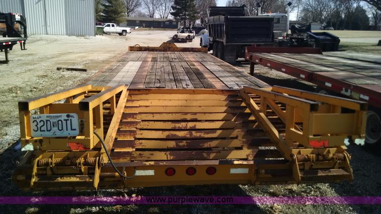 image for item AW9049 1998 Holden HCZ40KT equipment trailer