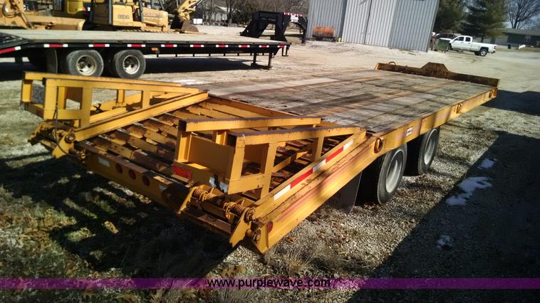 image for item AW9049 1998 Holden HCZ40KT equipment trailer