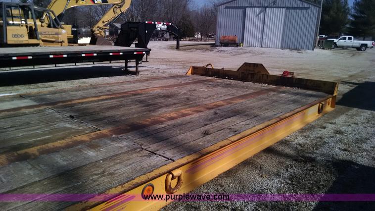 image for item AW9049 1998 Holden HCZ40KT equipment trailer