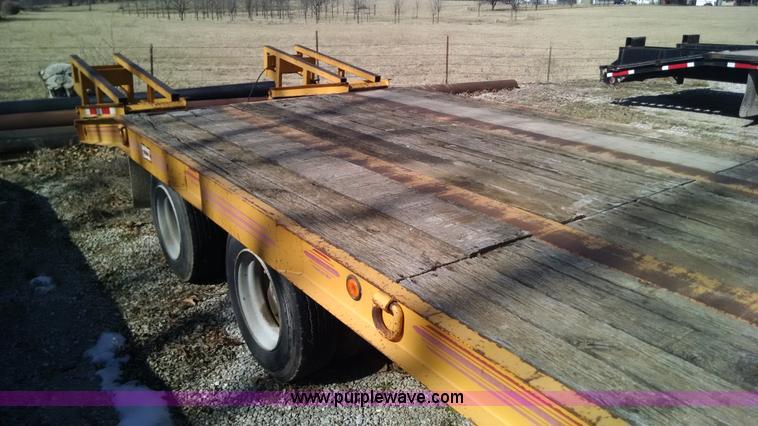 image for item AW9049 1998 Holden HCZ40KT equipment trailer
