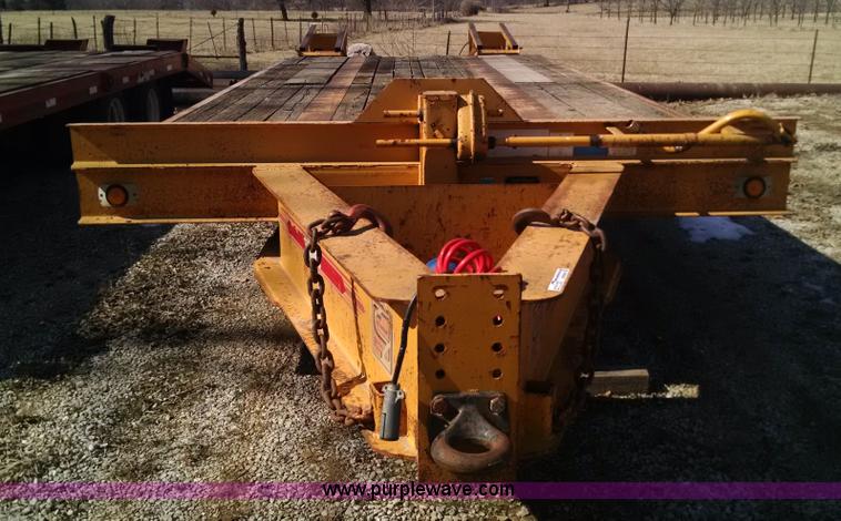 image for item AW9049 1998 Holden HCZ40KT equipment trailer