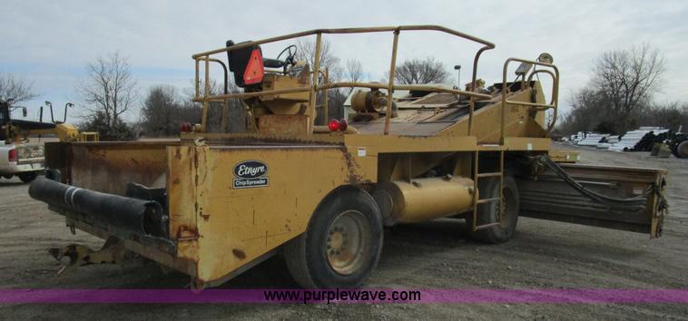 image for item D2305 Etnyre chip spreader