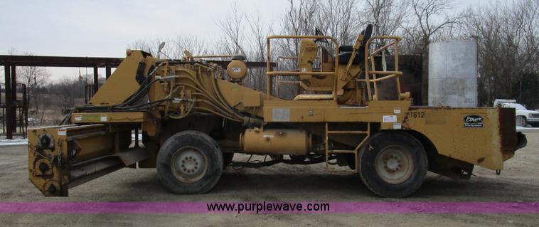 image for item D2305 Etnyre chip spreader