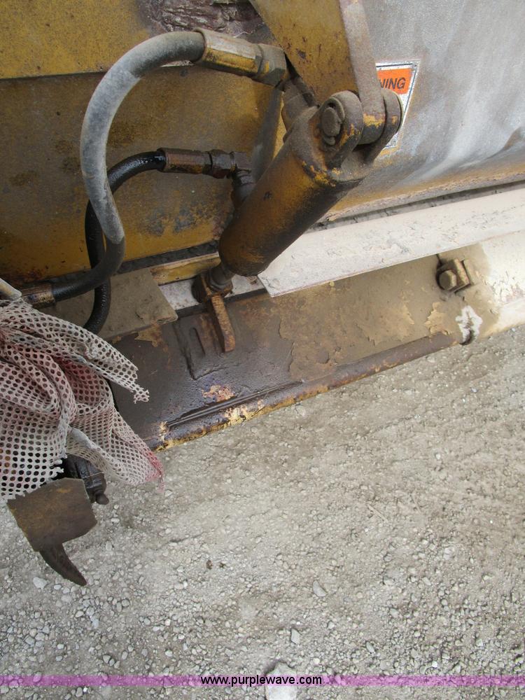 image for item D2305 Etnyre chip spreader