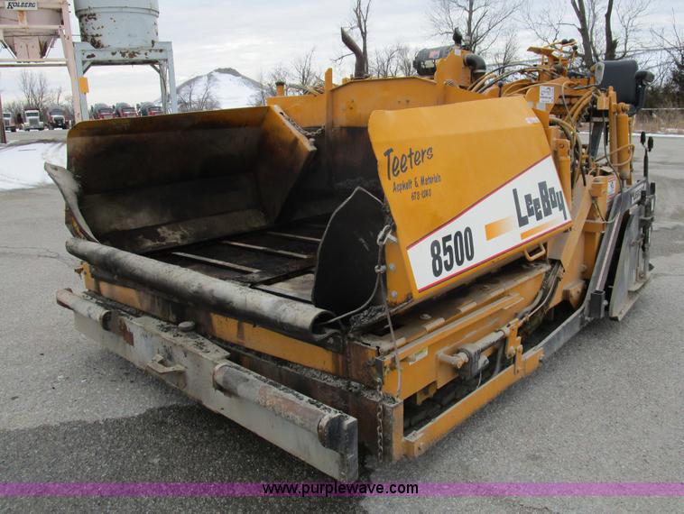 image for item D2306 1996 LeeBoy L8500T asphalt paver