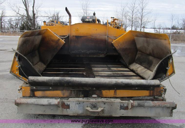 image for item D2306 1996 LeeBoy L8500T asphalt paver
