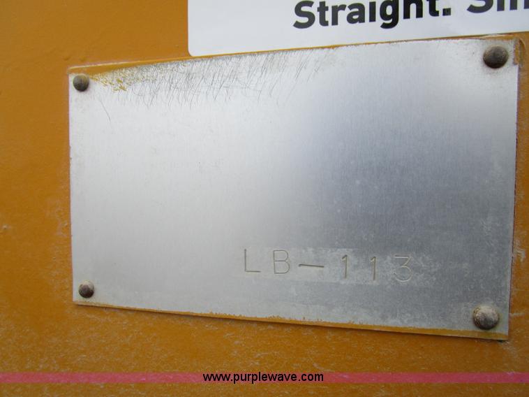 image for item D2306 1996 LeeBoy L8500T asphalt paver