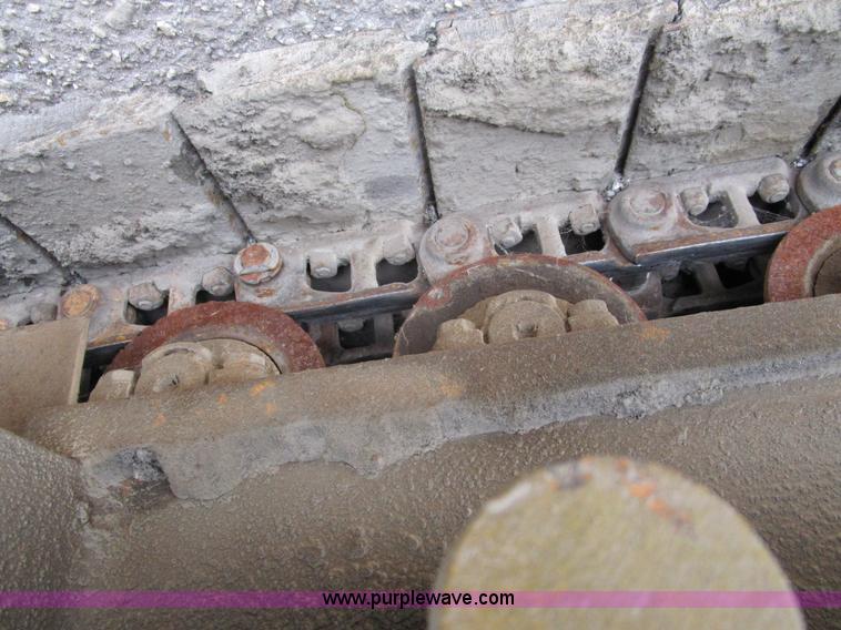 image for item D2306 1996 LeeBoy L8500T asphalt paver