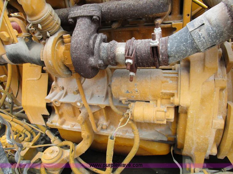 image for item D2306 1996 LeeBoy L8500T asphalt paver