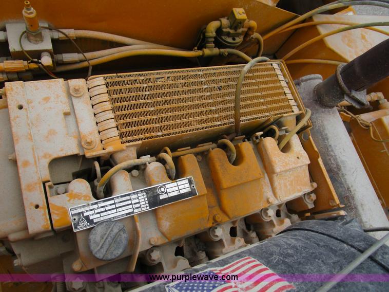 image for item D2306 1996 LeeBoy L8500T asphalt paver