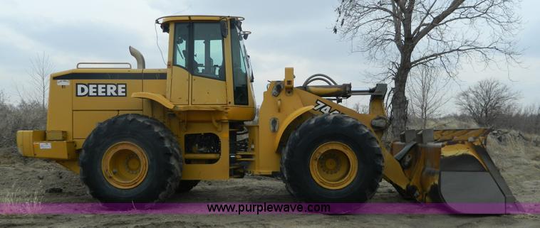 image for item D6133 2001 John Deere 744H wheel loader