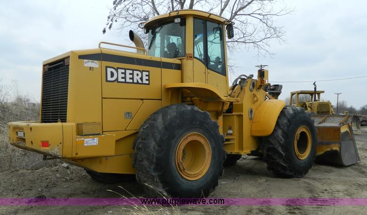 image for item D6133 2001 John Deere 744H wheel loader