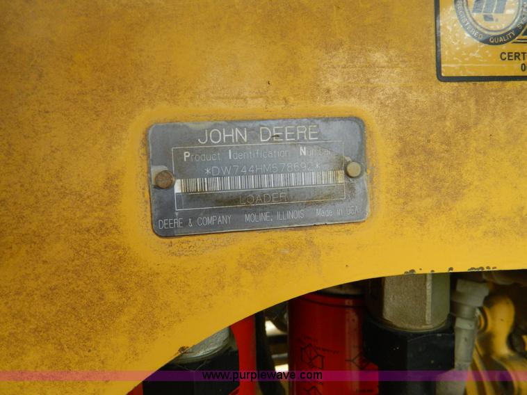 image for item D6133 2001 John Deere 744H wheel loader
