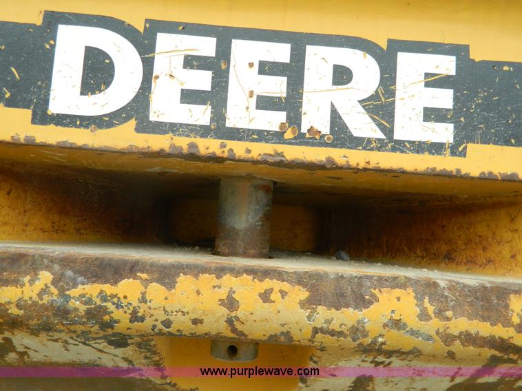 image for item D6133 2001 John Deere 744H wheel loader