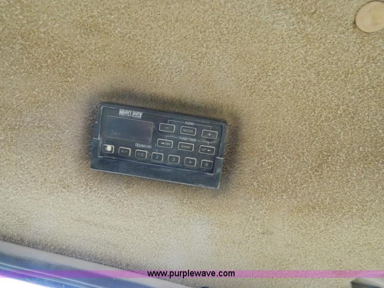 image for item D6133 2001 John Deere 744H wheel loader