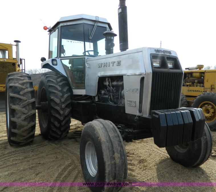 image for item D6147 1977 White 2-155 Field Boss tractor