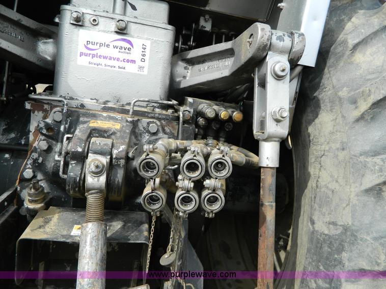 image for item D6147 1977 White 2-155 Field Boss tractor