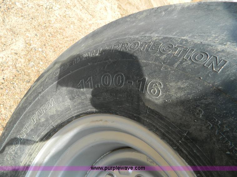 image for item D6147 1977 White 2-155 Field Boss tractor