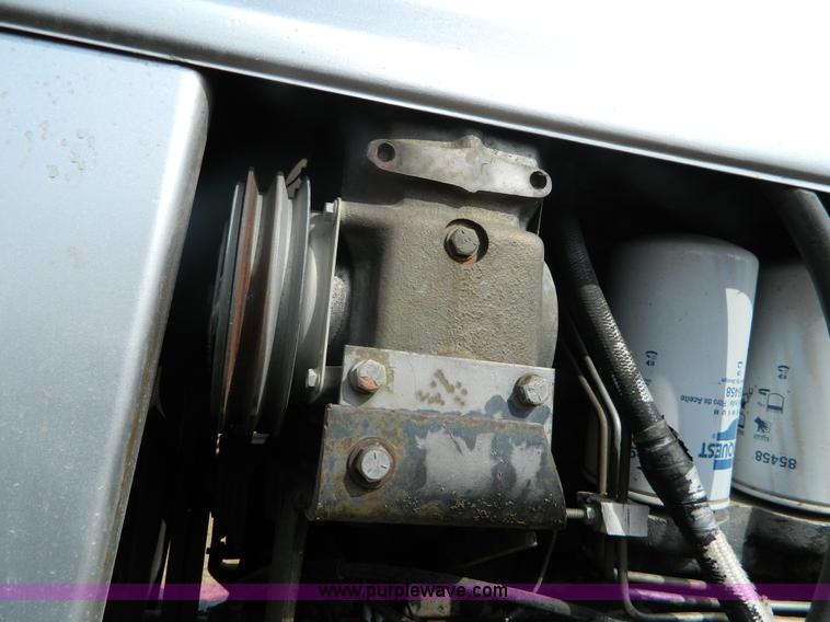 image for item D6147 1977 White 2-155 Field Boss tractor