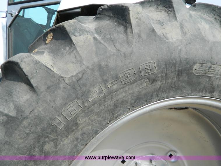 image for item D6147 1977 White 2-155 Field Boss tractor