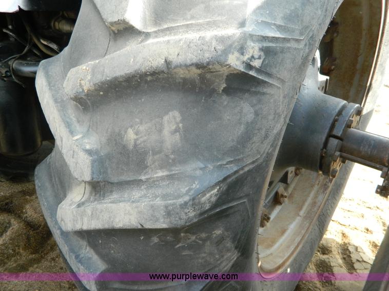 image for item D6147 1977 White 2-155 Field Boss tractor