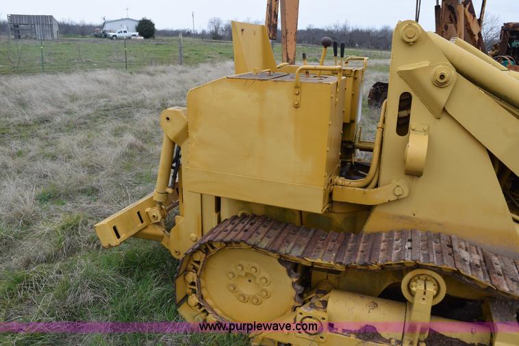 image for item E6238 Allis Chalmers 655 track loader