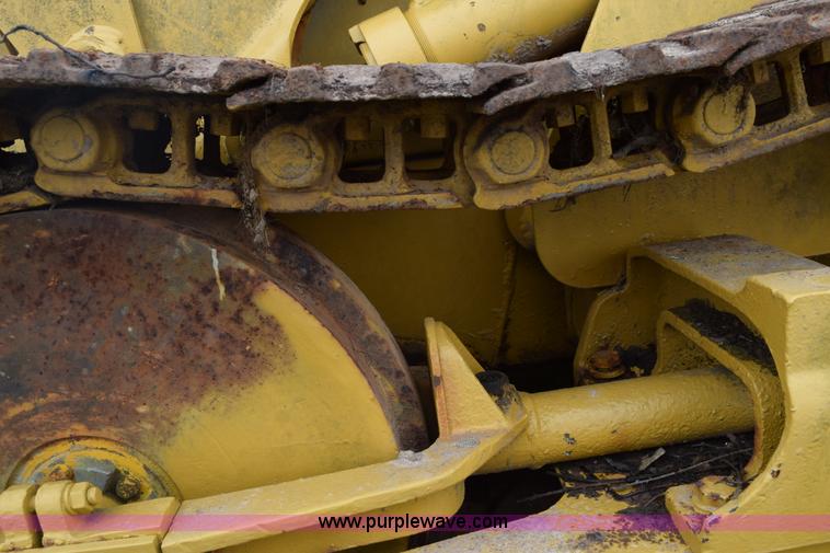 image for item E6238 Allis Chalmers 655 track loader