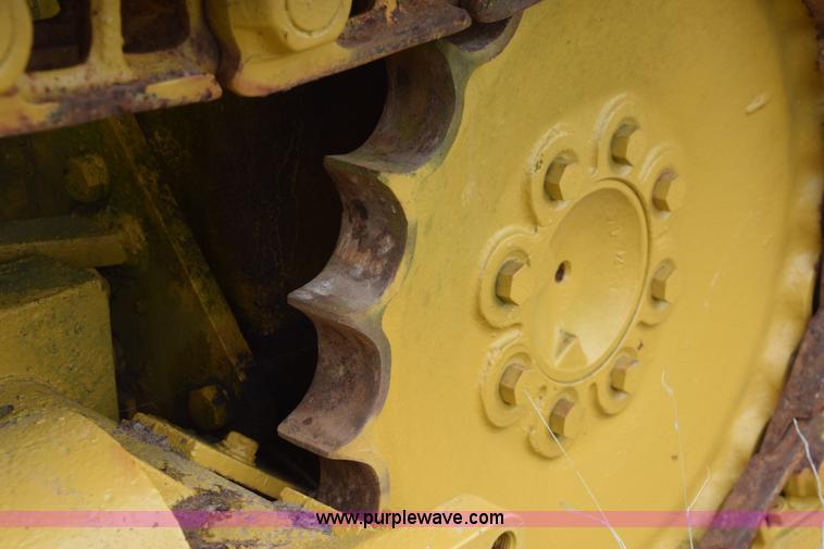 image for item E6238 Allis Chalmers 655 track loader