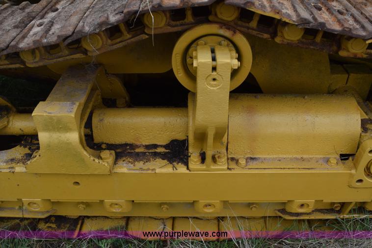 image for item E6238 Allis Chalmers 655 track loader