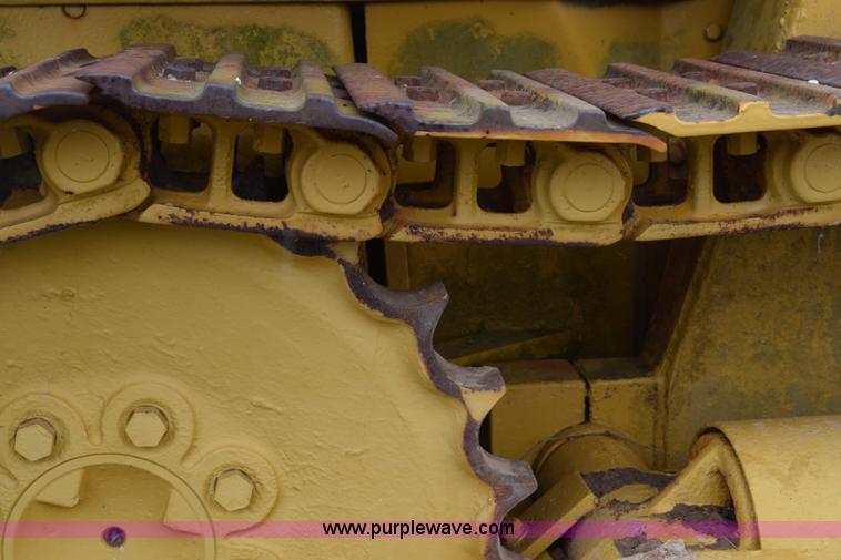 image for item E6238 Allis Chalmers 655 track loader