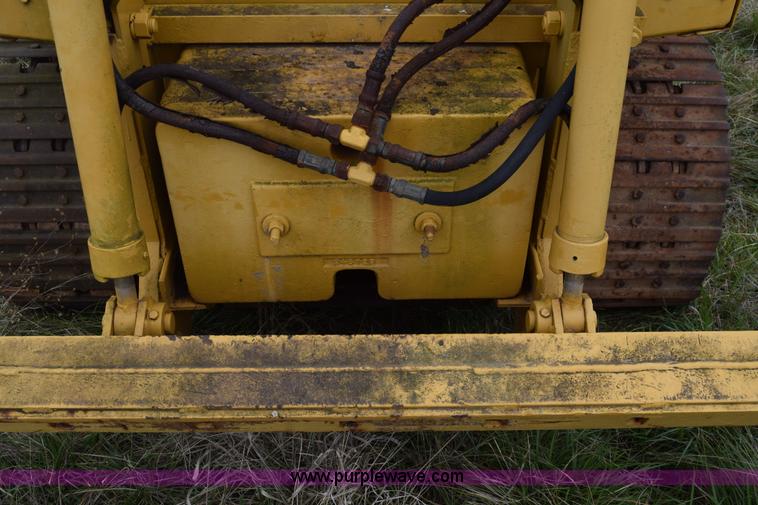 image for item E6238 Allis Chalmers 655 track loader