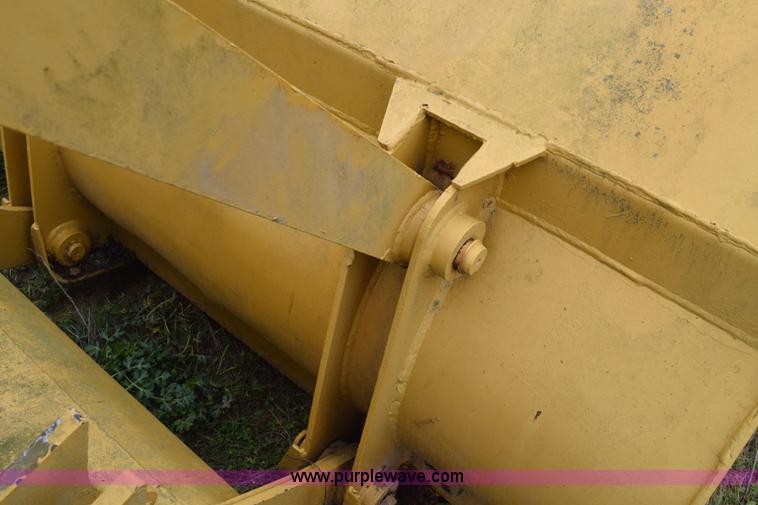 image for item E6238 Allis Chalmers 655 track loader