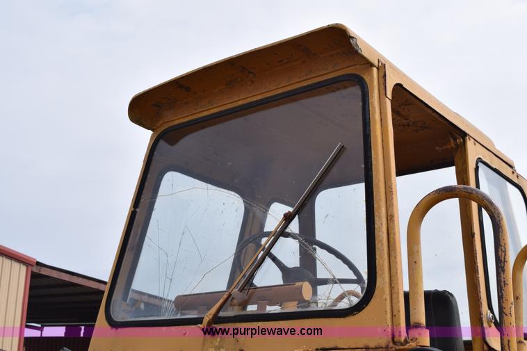 image for item E6248 Hough H30 wheel loader