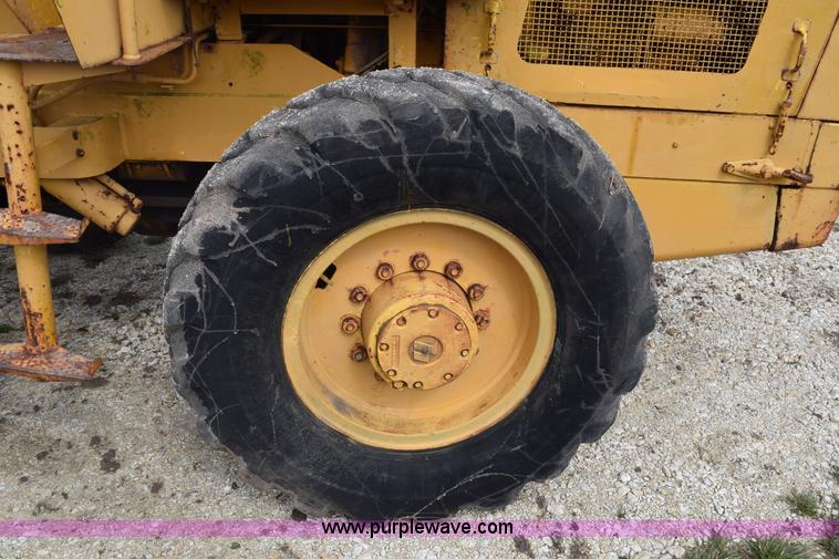 image for item E6248 Hough H30 wheel loader
