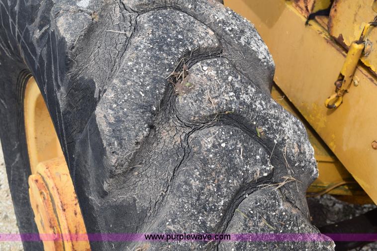 image for item E6248 Hough H30 wheel loader