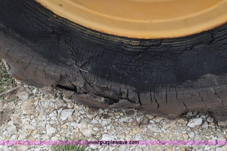 image for item E6248 Hough H30 wheel loader