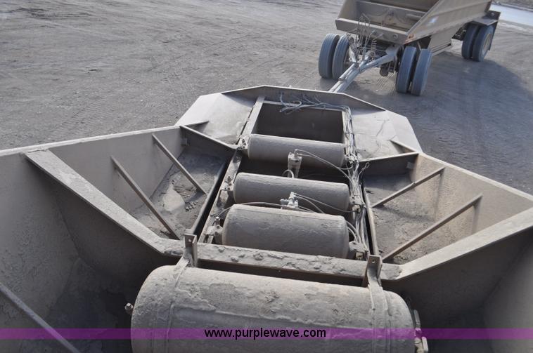 image for item F2212 1979 Load King bottom dump trailer