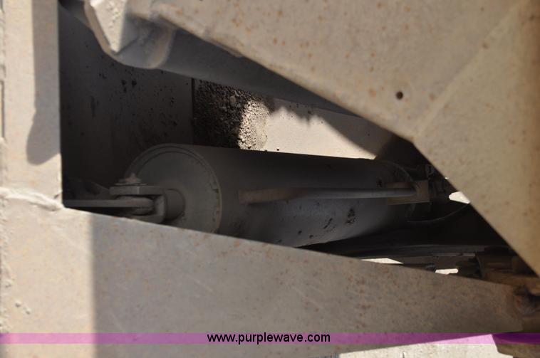 image for item F2212 1979 Load King bottom dump trailer