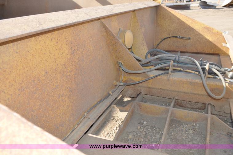 image for item F2212 1979 Load King bottom dump trailer