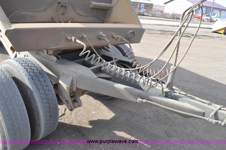 image for item F2213 1981 Load King 1015-R bottom dump pup trailer