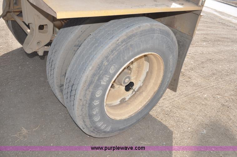 image for item F2213 1981 Load King 1015-R bottom dump pup trailer