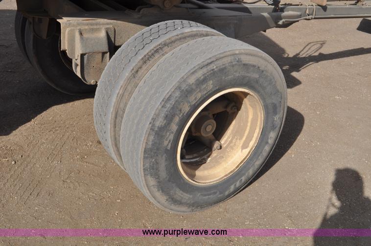 image for item F2213 1981 Load King 1015-R bottom dump pup trailer