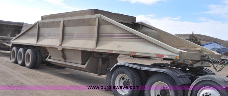 image for item F2214 1999 R-way 4221PRI bottom dump trailer
