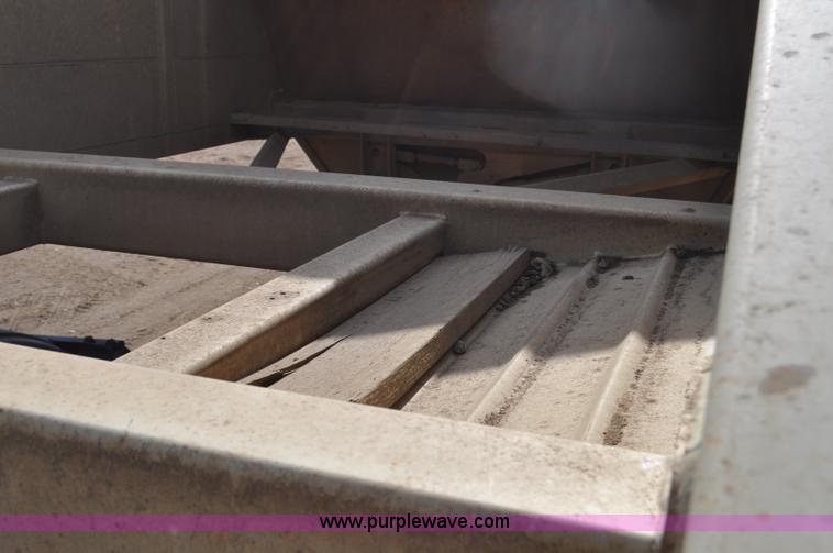 image for item F2214 1999 R-way 4221PRI bottom dump trailer