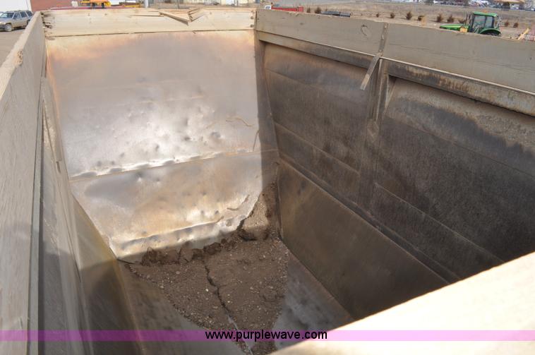 image for item F2214 1999 R-way 4221PRI bottom dump trailer