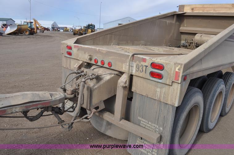 image for item F2214 1999 R-way 4221PRI bottom dump trailer