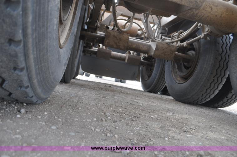 image for item F2214 1999 R-way 4221PRI bottom dump trailer