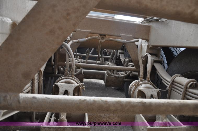 image for item F2214 1999 R-way 4221PRI bottom dump trailer